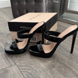 BCBGeneration Black Women's Heels Black Patent Catina Platform Sz 6 NEW